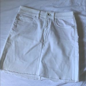 Vinyard Vines raw hem skirt